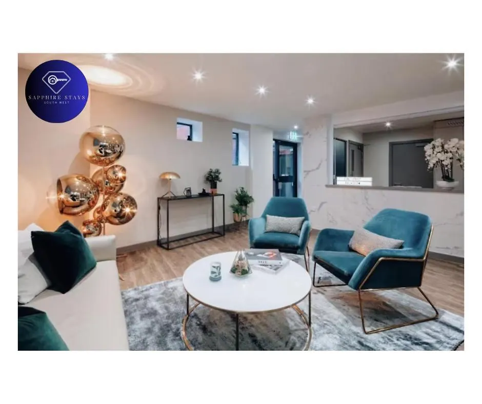 Modern City Centre Apartment Exeter 0*,