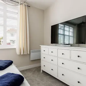 Modern 2 Bed, Cliff & Parking, F6 , Bournemouth United Kingdom