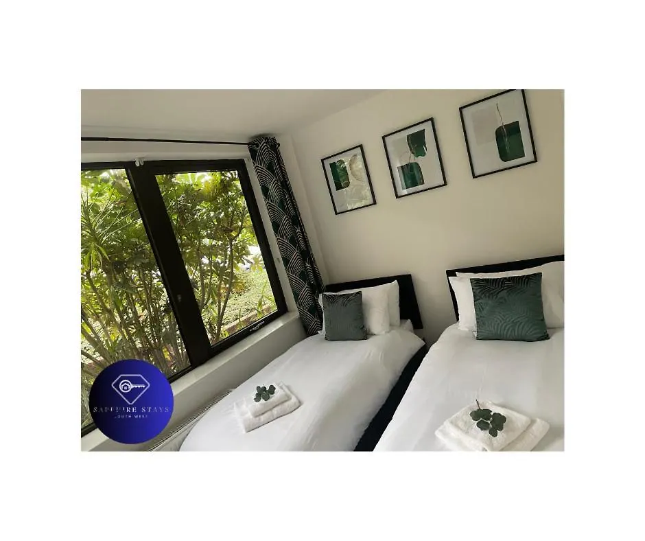 Modern City Centre Apartment Exeter